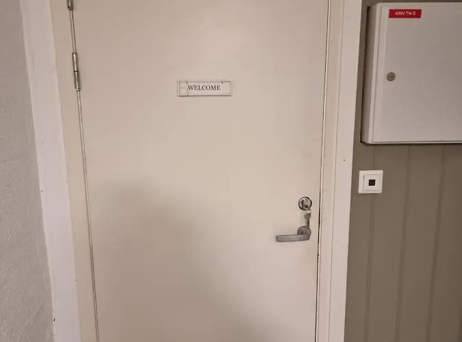 Apartament Near City, 7 Min From The Airport, Free Parking *