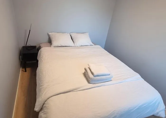 Near City, 7 Min From The Airport, Free Parking Apartament *